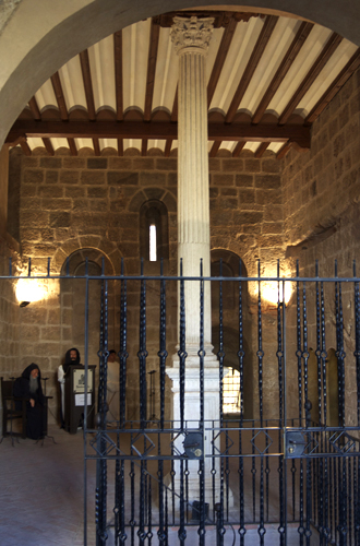 Calefactorio reformado del claustro del monasterio de Piedra